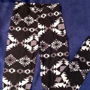Rue 21 Geometric Print Leggings